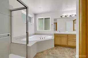 12010 SE 186th St, Renton, WA 98058 - Photo 17