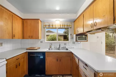 21021 133rd Street SE, Monroe, WA 98272 - Photo 7