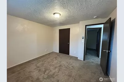 1409 Bowmont Avenue, Kelso, WA 98626 - Photo 17