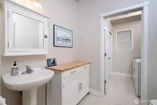 1418 6th St, Anacortes, WA 98221 - Photo 25