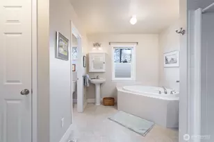 1418 6th St, Anacortes, WA 98221 - Photo 17
