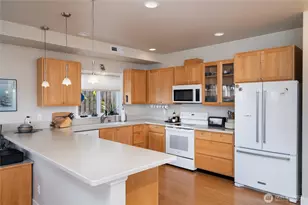 1418 6th St, Anacortes, WA 98221 - Photo 11