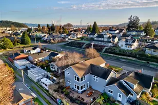 1418 6th St, Anacortes, WA 98221 - Photo 3