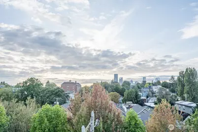 206 22nd Avenue #A, Seattle, WA 98122 - Photo 3