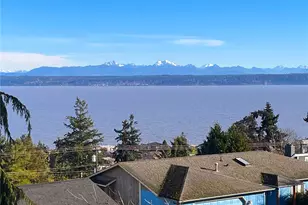 1351 Crestview Dr, Camano Island, WA 98282 - Photo 3