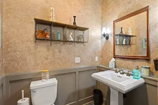 1351 Crestview Dr, Camano Island, WA 98282 - Photo 19