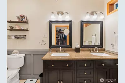 1351 Crestview Drive, Camano Island, WA 98282 - Photo 17