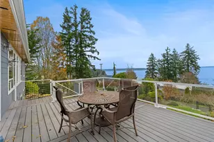 1351 Crestview Dr, Camano Island, WA 98282 - Photo 23