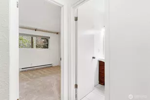 5832 NE 75th St, Seattle, WA 98115 - Photo 17