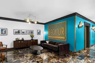 1105 Spring St, Seattle, WA 98104 - Photo 25