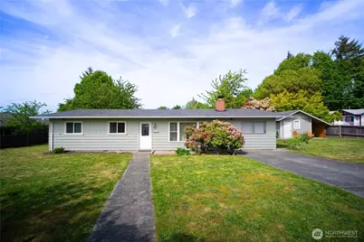 733 E 10th Street, Port Angeles, WA 98362 - Photo 1