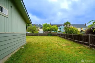 733 E 10th St, Port Angeles, WA 98362 - Photo 33