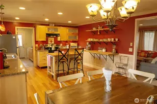 733 E 10th St, Port Angeles, WA 98362 - Photo 13