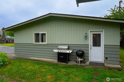 733 E 10th Street, Port Angeles, WA 98362 - Photo 31