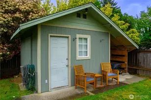 733 E 10th St, Port Angeles, WA 98362 - Photo 29