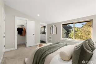 213 N 39th St, Seattle, WA 98103 - Photo 17