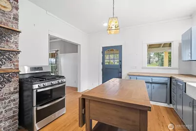 1215 S 10th Street, Mount Vernon, WA 98274 - Photo 9