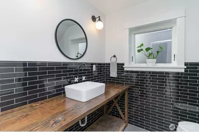 1607 6th Avenue W, Seattle, WA 98119 - Photo 21