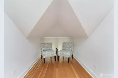 1607 6th Avenue W, Seattle, WA 98119 - Photo 17