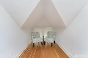 1607 6th Ave W, Seattle, WA 98119 - Photo 17