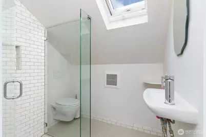 1607 6th Avenue W, Seattle, WA 98119 - Photo 19