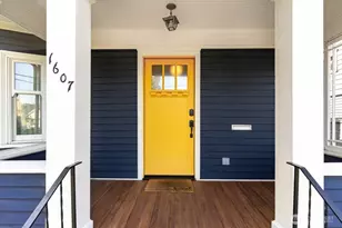 1607 6th Ave W, Seattle, WA 98119 - Photo 3