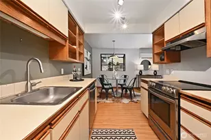 12300 33rd Ave NE, Seattle, WA 98125 - Photo 3