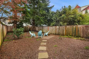 755 NW Juniper St, Issaquah, WA 98027 - Photo 35