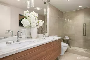 588 Bell St, Seattle, WA 98121 - Photo 3