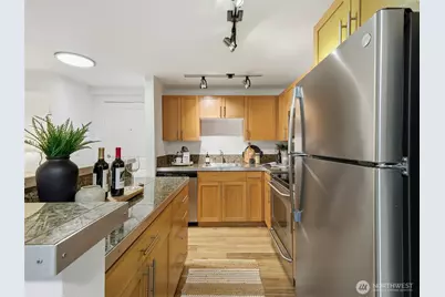 3661 Phinney Avenue N #107, Seattle, WA 98103 - Photo 25