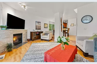 14714 53rd Avenue W #104, Edmonds, WA 98026 - Photo 5