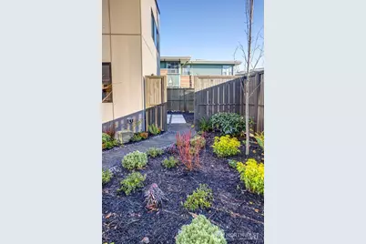 4411 S Holly Street, Seattle, WA 98118 - Photo 33