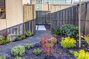 4411 S Holly St, Seattle, WA 98118 - Photo 33