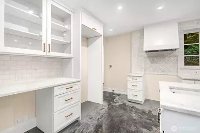 6639 NE Bayview Boulevard, Bainbridge Island, WA 98110 - Photo 11