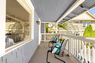 2423 3rd Ave W, Seattle, WA 98119 - Photo 29