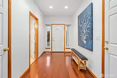9345 7th Avenue S, Seattle, WA 98108 - Photo 3