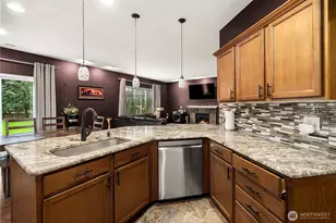 18104 111th St E, Bonney Lake, WA 98391 - Photo 11