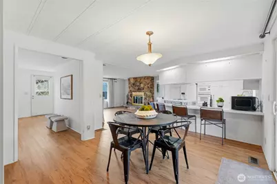 11813 NE 172nd Street, Bothell, WA 98011 - Photo 5