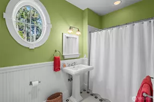 7104 E Grapeview Loop Rd, Allyn, WA 98524 - Photo 27