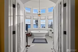 7104 E Grapeview Loop Rd, Allyn, WA 98524 - Photo 23