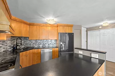 2360 43rd Avenue E #214, Seattle, WA 98112 - Photo 13