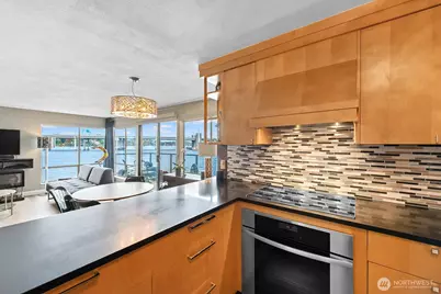 2360 43rd Avenue E #214, Seattle, WA 98112 - Photo 11