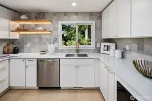 6118 51st St NW, Gig Harbor, WA 98335 - Photo 15