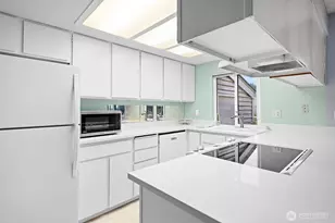 9919 NE 144th Ln, Kirkland, WA 98034 - Photo 13