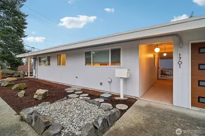 1701 NE 90th Street, Seattle, WA 98115 - Photo 3