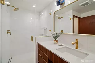 1701 NE 90th St, Seattle, WA 98115 - Photo 23