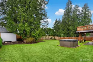 10017 NE 202nd St, Bothell, WA 98011 - Photo 33