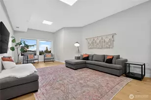 19209 Olympic View Dr, Edmonds, WA 98020 - Photo 31