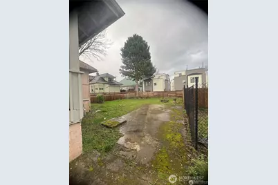 214 23rd Avenue, Seattle, WA 98122 - Photo 3