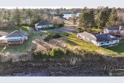 518 Chinook Avenue SE, Ocean Shores, WA 98569 - Photo 13